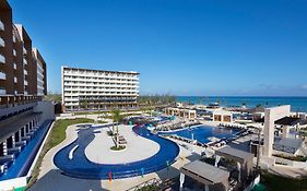 Royalton Blue Waters Montego Bay, An Autograph Collection All-inclusive Resort  5*