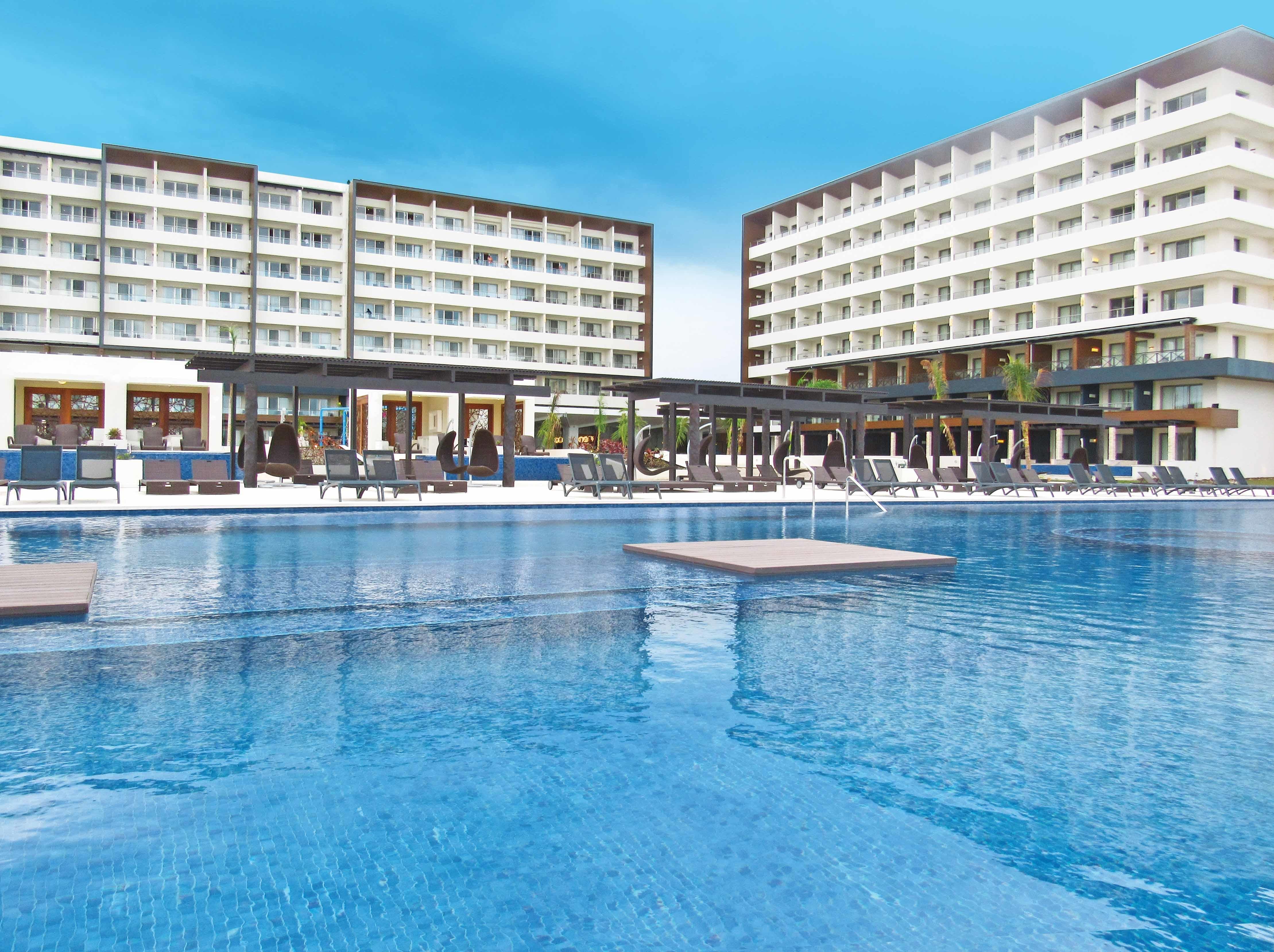 Royalton Blue Waters Montego Bay, An Autograph Collection All-Inclusive Resort Falmouth Buitenkant foto
